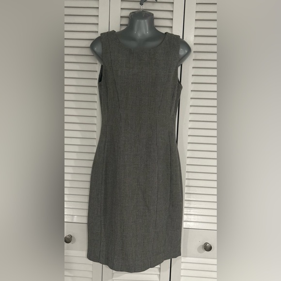 H&M sleeveless dress size 8 - Picture 2 of 8